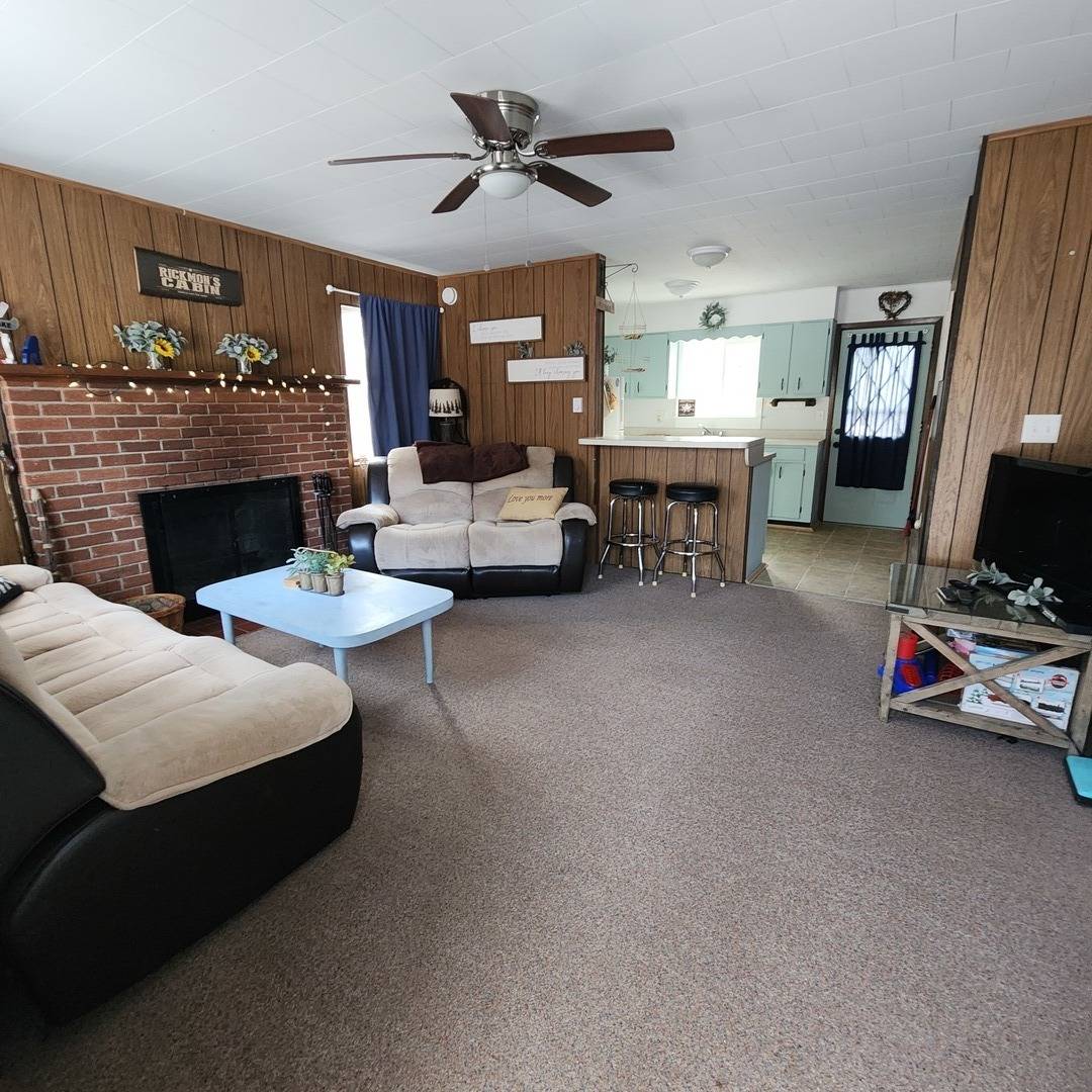4 Malibu DR, Putnam, IL 61560