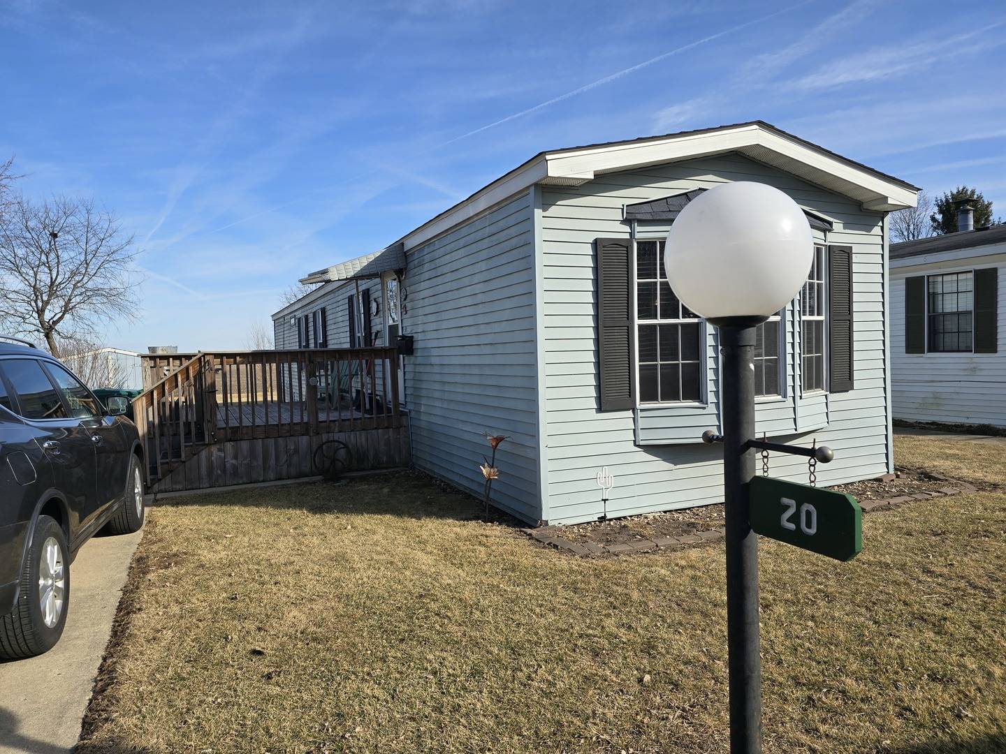 20 Cedar LN, Sandwich, IL 60548