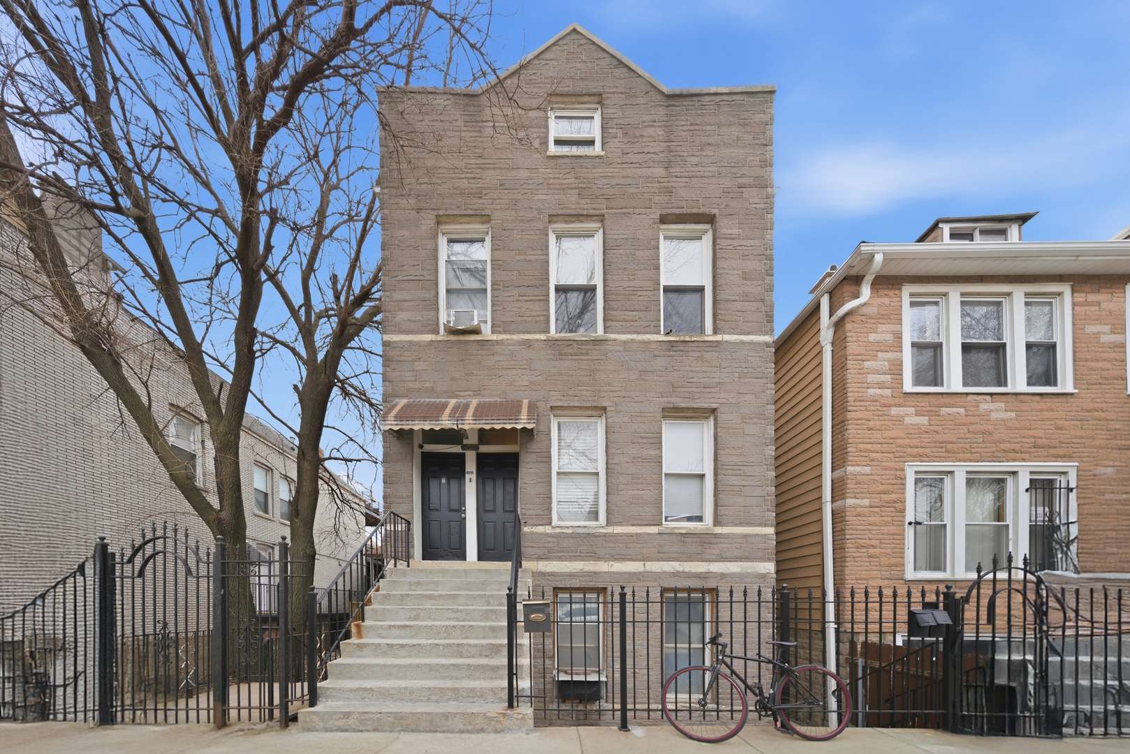 1852 W 17 ST, Chicago, IL 60608