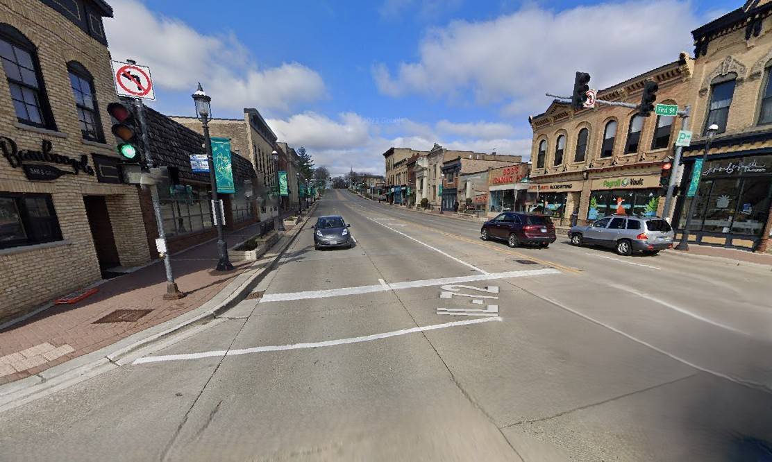 106 W Main ST #B, West Dundee, IL 60118