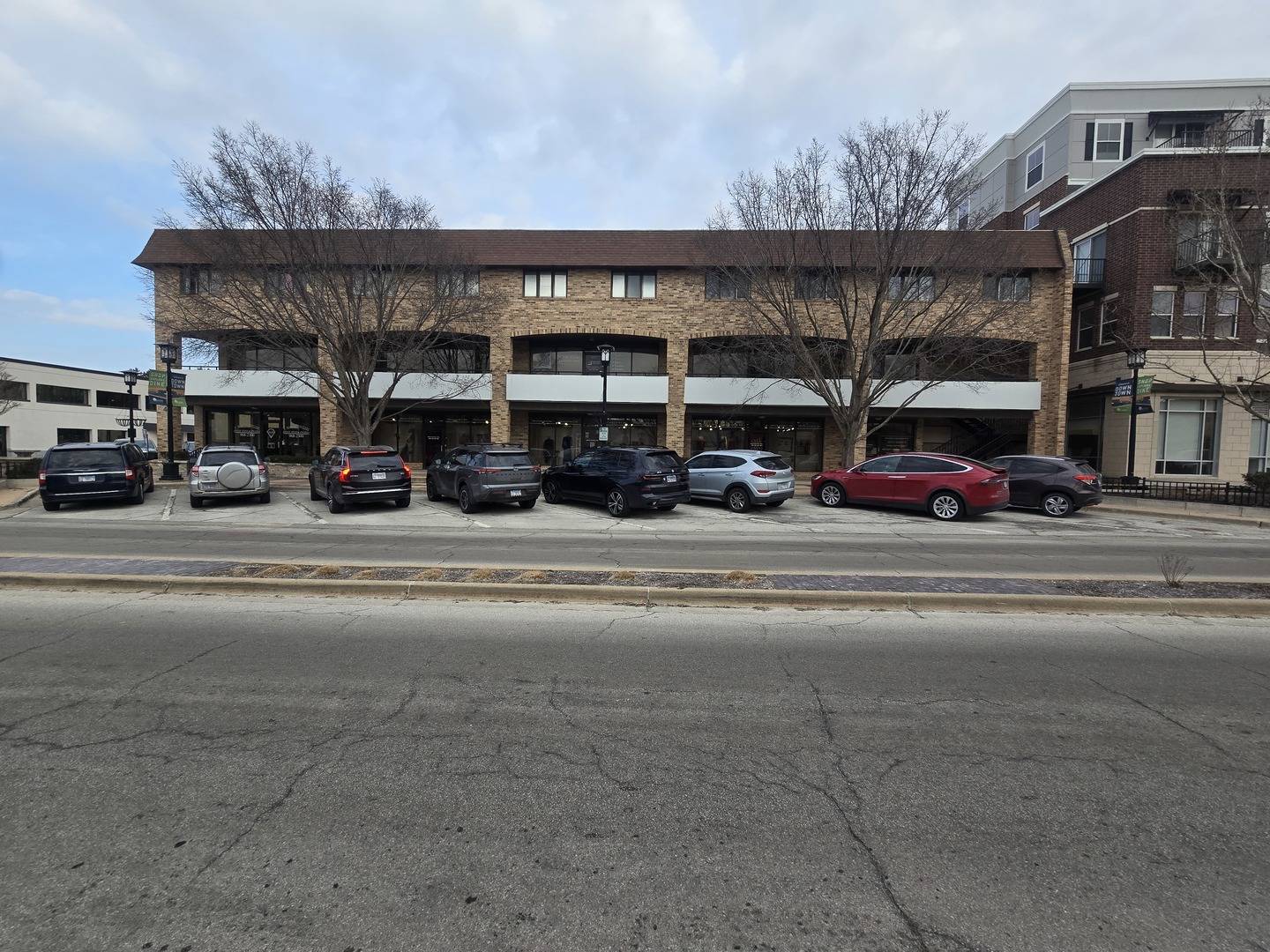 4745 Main ST #109, Lisle, IL 60532