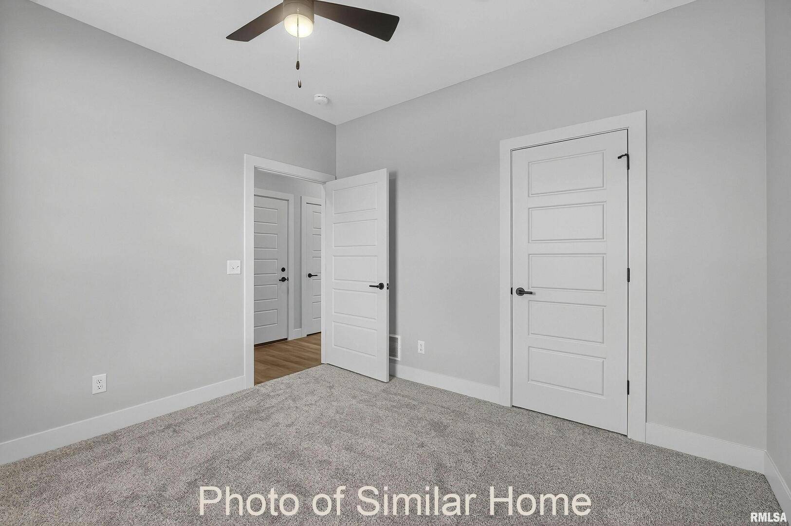 442 N 2ND AVE, Eldridge, IA 52748