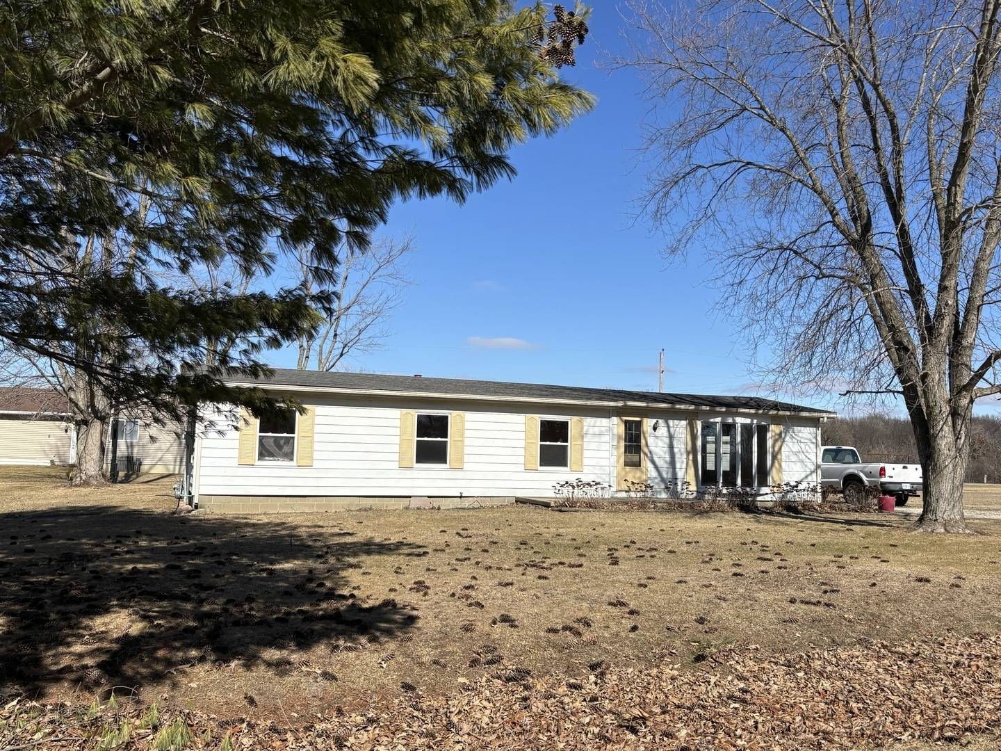 116 Seminole LN, Loda, IL 60948