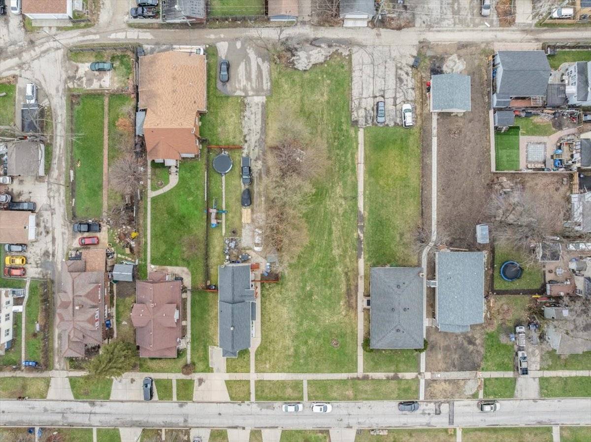 1725 Lincoln ST, North Chicago, IL 60064