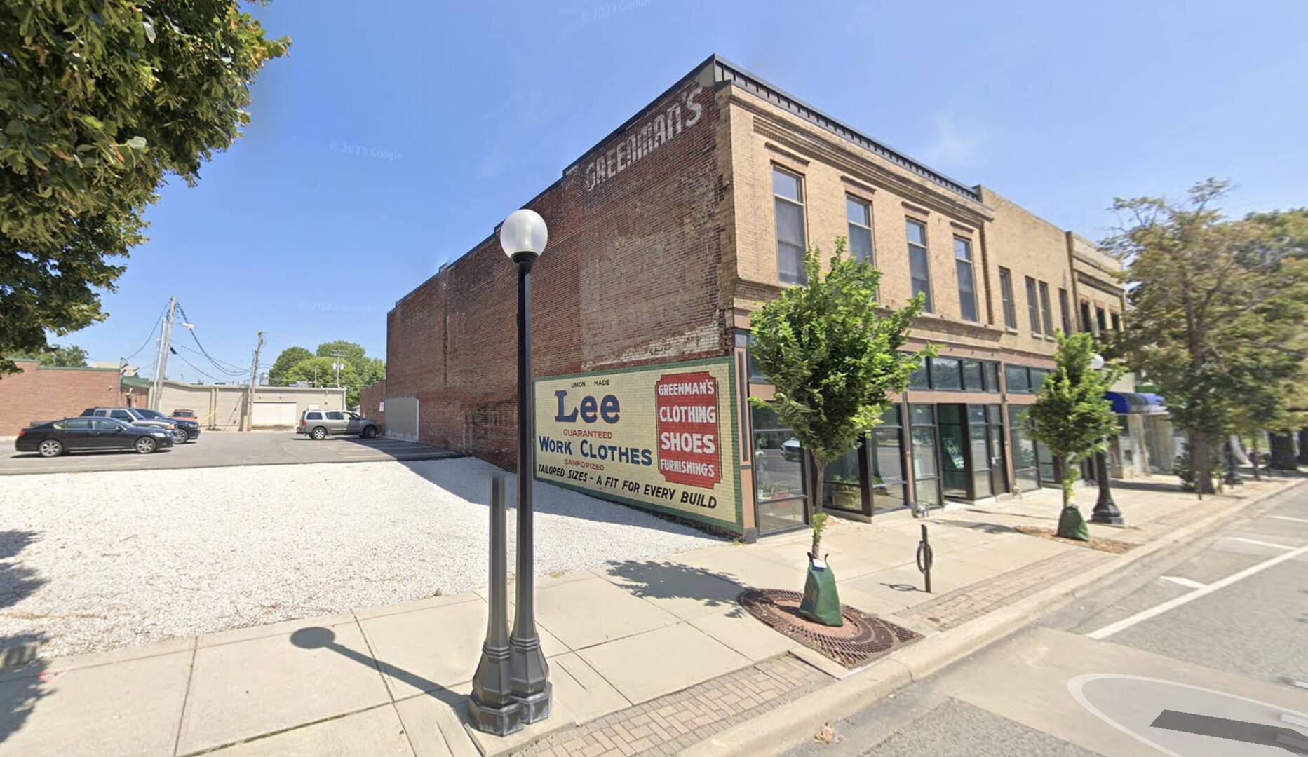 112 E University AVE, Champaign, IL 61820