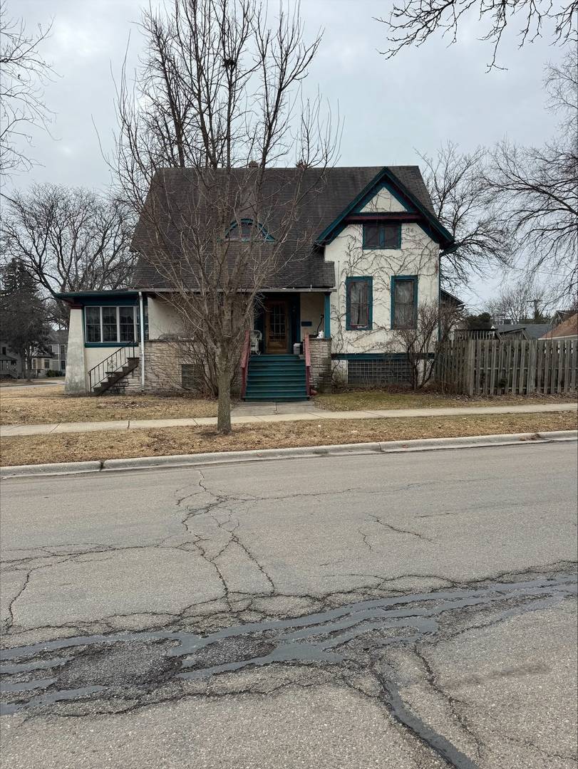 42 7th AVE, La Grange, IL 60525