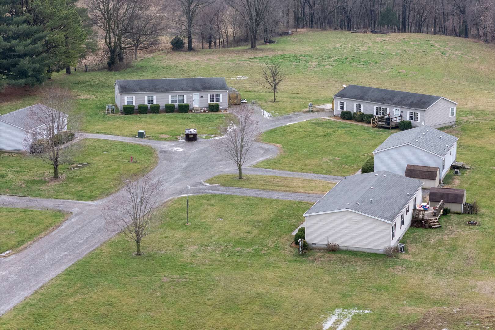 111 Devan DR, Murphysboro, IL 62966