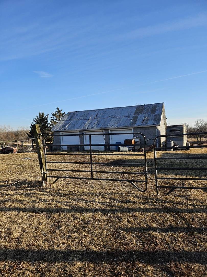 8251 W Pauling RD, Monee, IL 60449