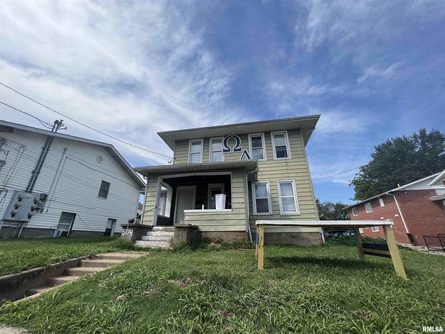 504 W MILL ST, Carbondale, IL 62901