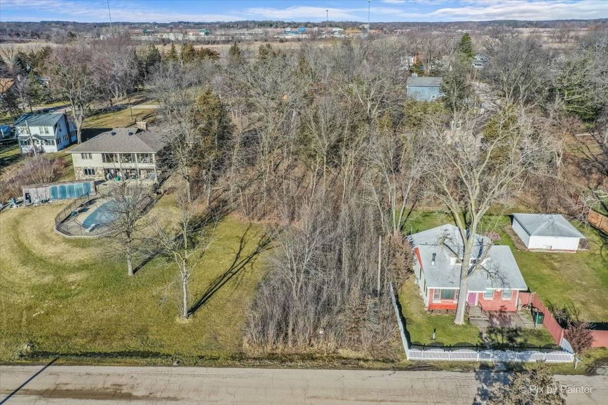 40963 N Champaign DR, Antioch, IL 60002