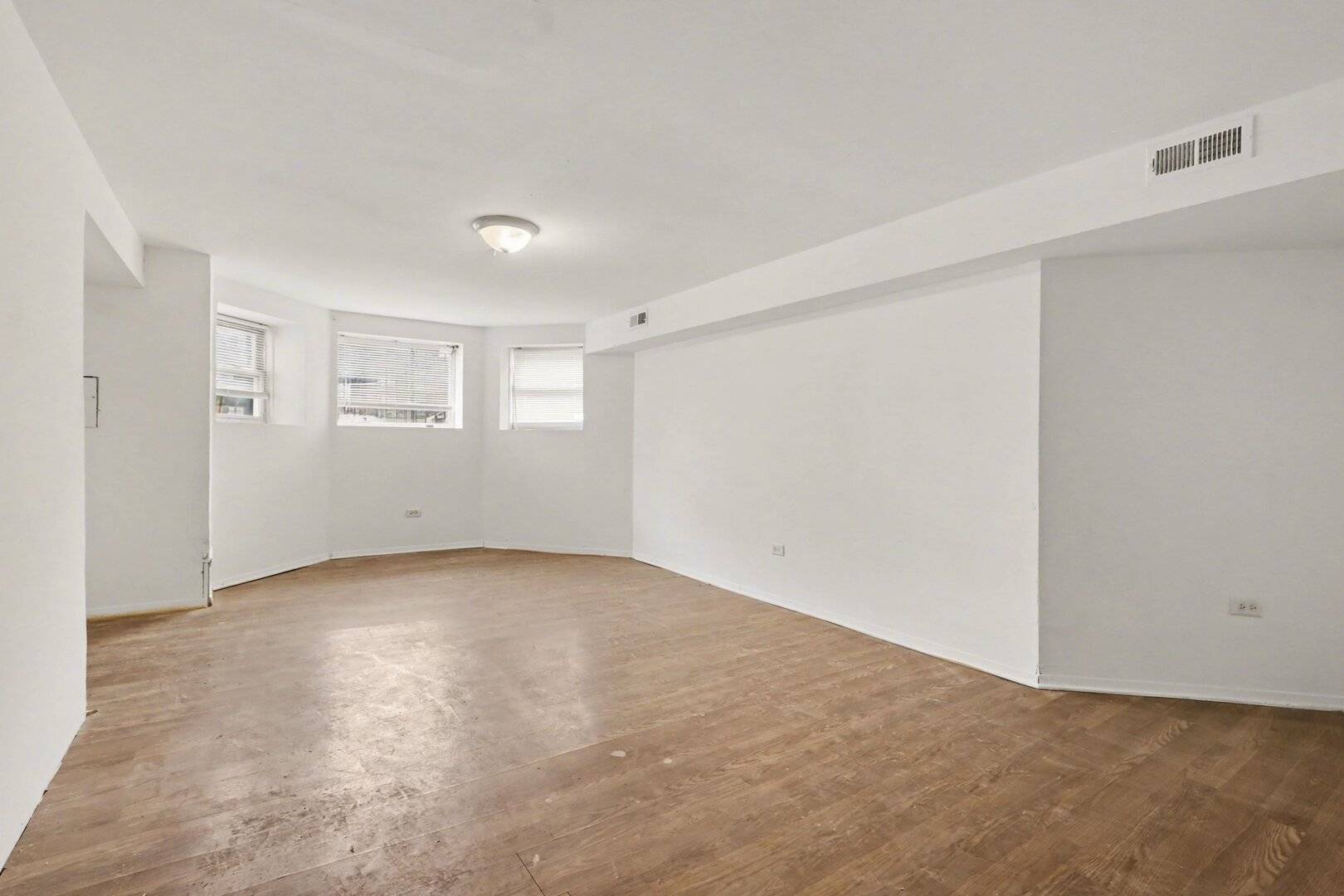 5718 S GREEN ST, Chicago, IL 60621