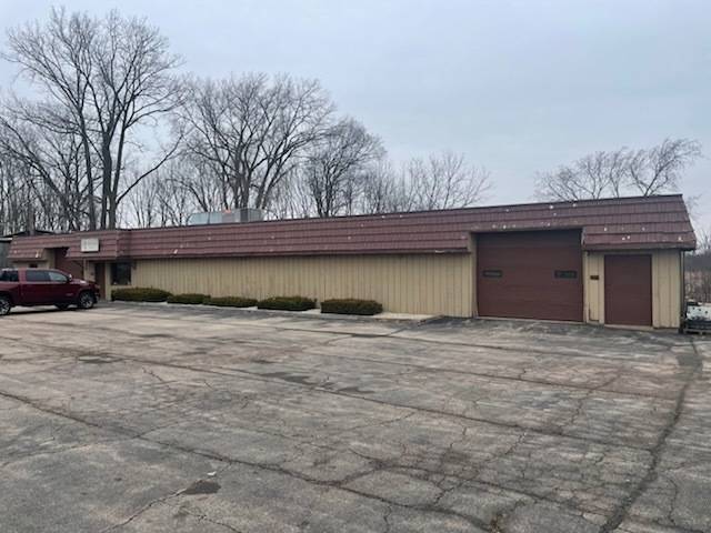 41W584 US HIGHWAY 20, Hampshire, IL 60140