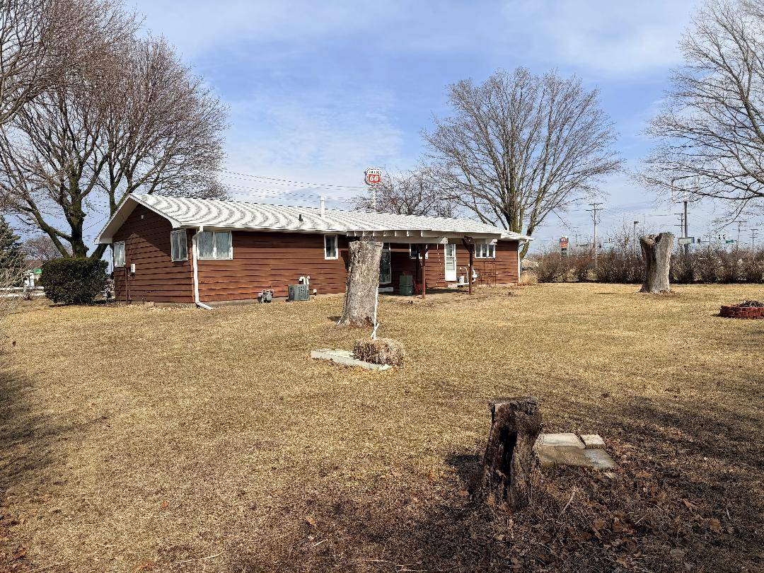 815 W Walnut ST, Oglesby, IL 61348