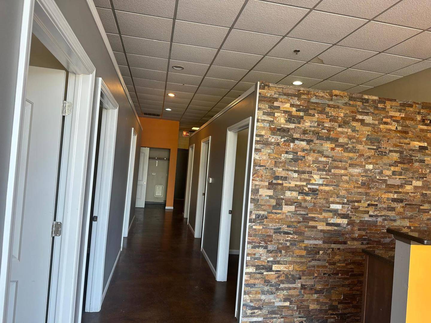 6006 S CASS AVE #A, Westmont, IL 60559