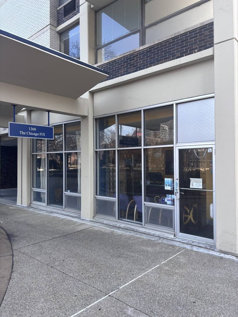 1360 N Sandburg TER, Chicago, IL 60610