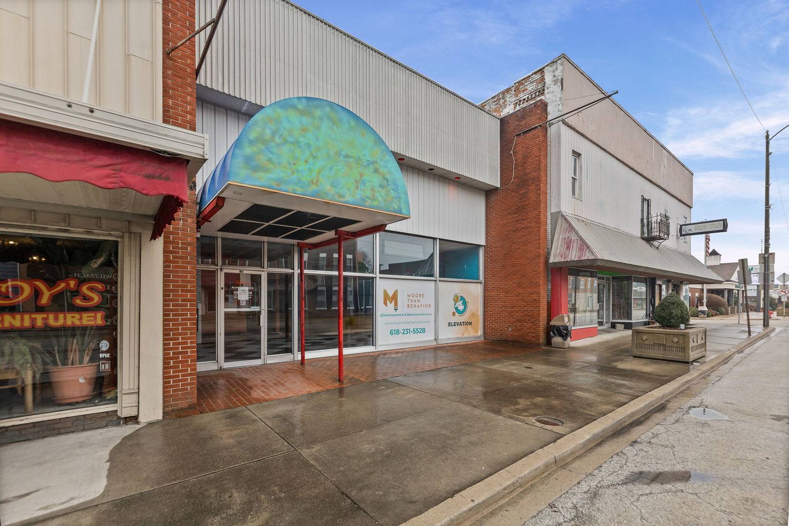 115 W Main ST, Salem, IL 62881