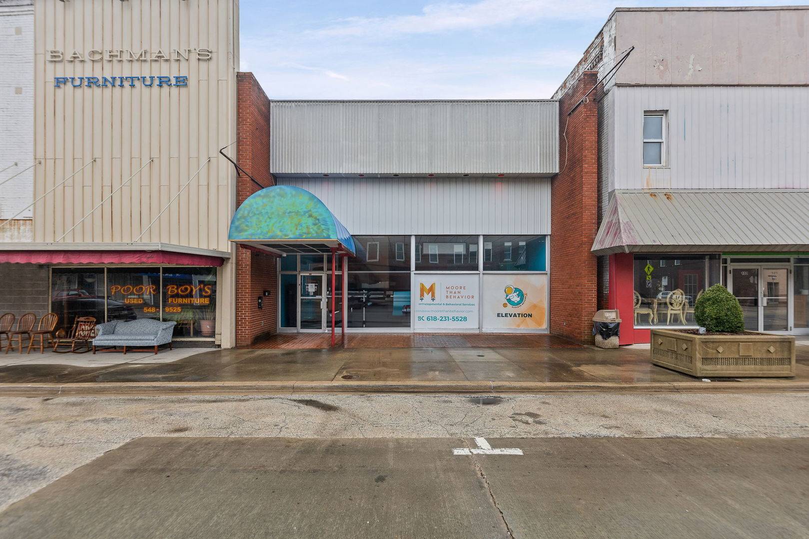 115 W Main ST, Salem, IL 62881