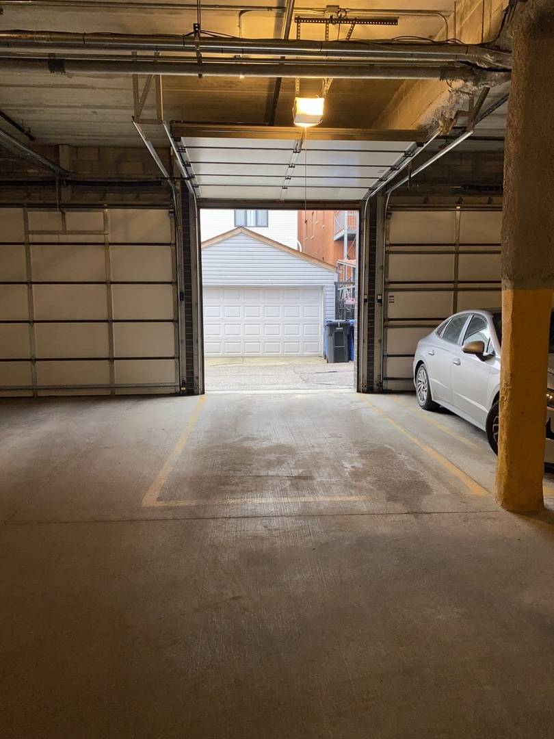 2410 W Bloomingdale AVE #p23, Chicago, IL 60647