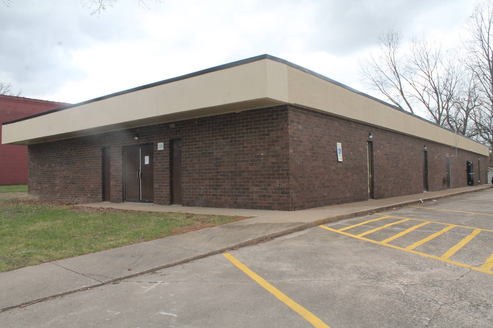 223 S 13th ST, Murphysboro, IL 62966