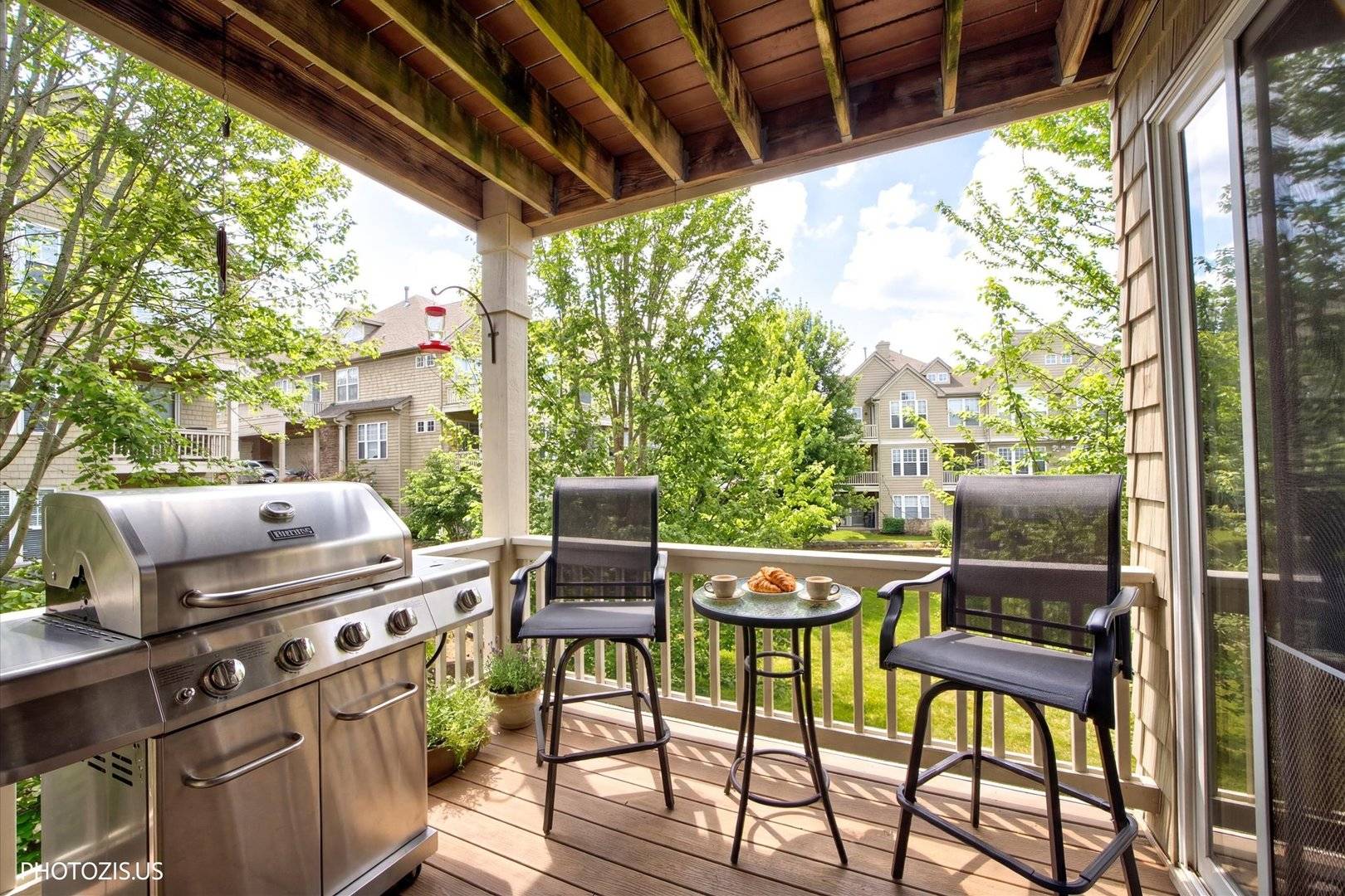 365 Lake AVE #C, Wauconda, IL 60084