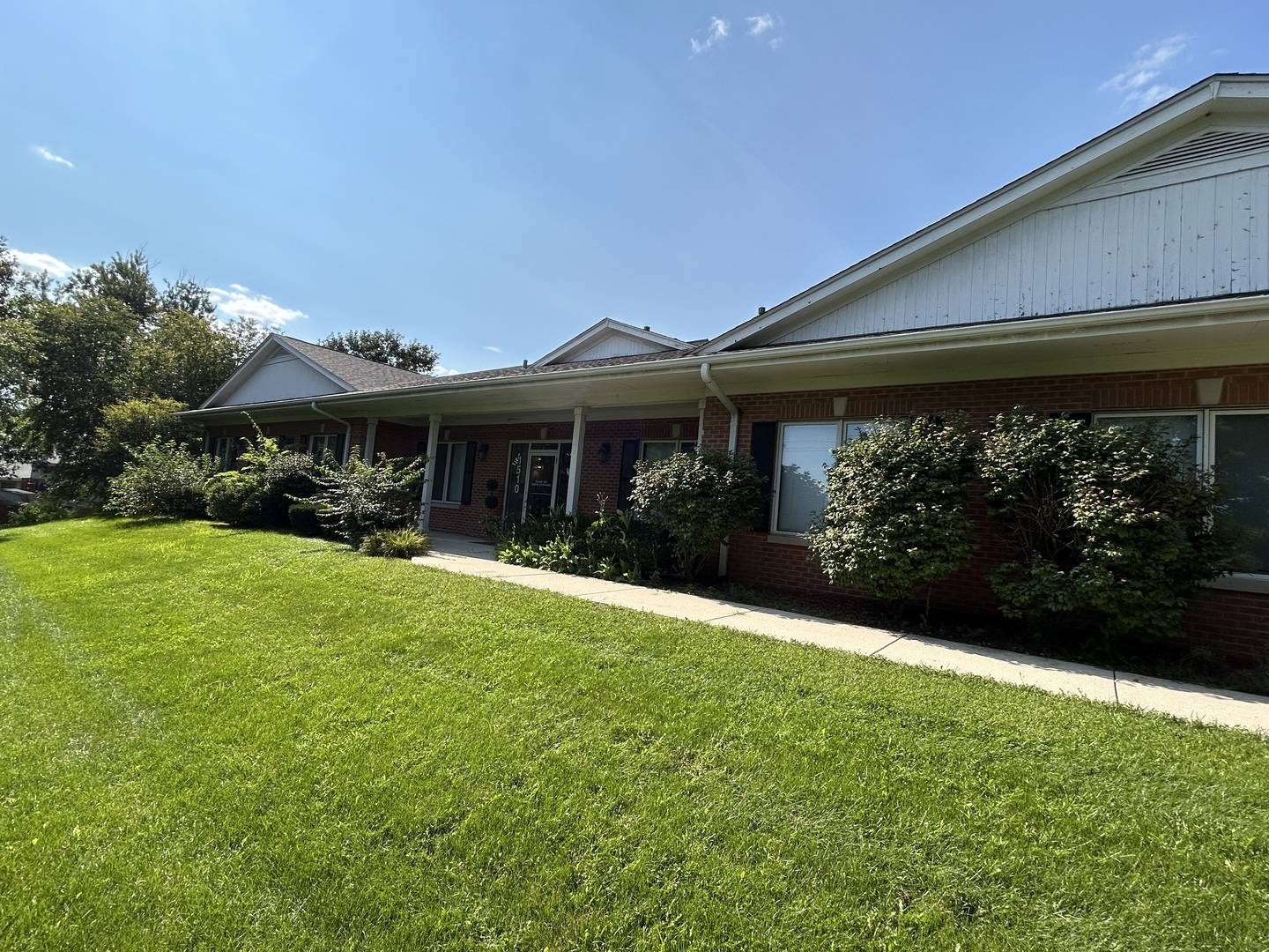 1510 Plainfield RD #3, Darien, IL 60561