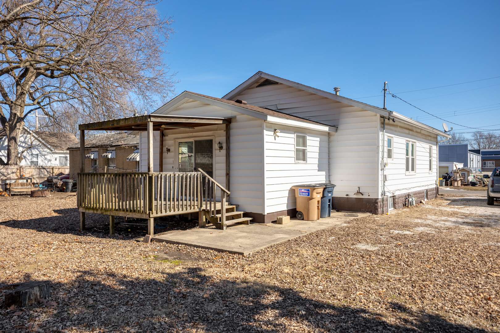 711 S Franklin ST, Litchfield, IL 62056