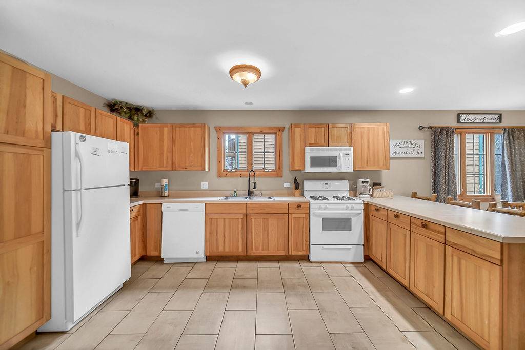 2643 N Il Route 178 #S-1, Utica, IL 61373