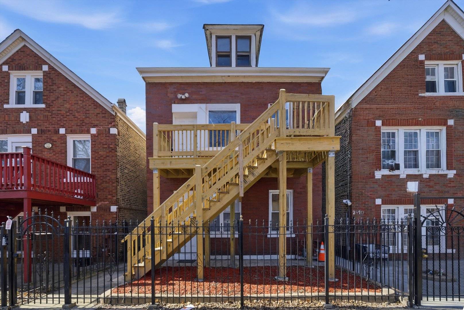 2812 S Trumbull AVE, Chicago, IL 60623