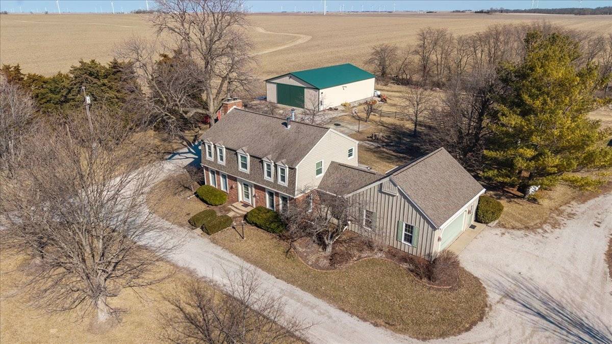21389 N 2875 RD E, Lexington, IL 61753