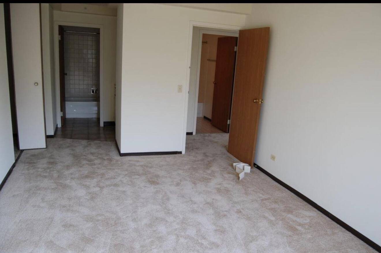 1840 Huntington BLVD #BW511, Hoffman Estates, IL 60169