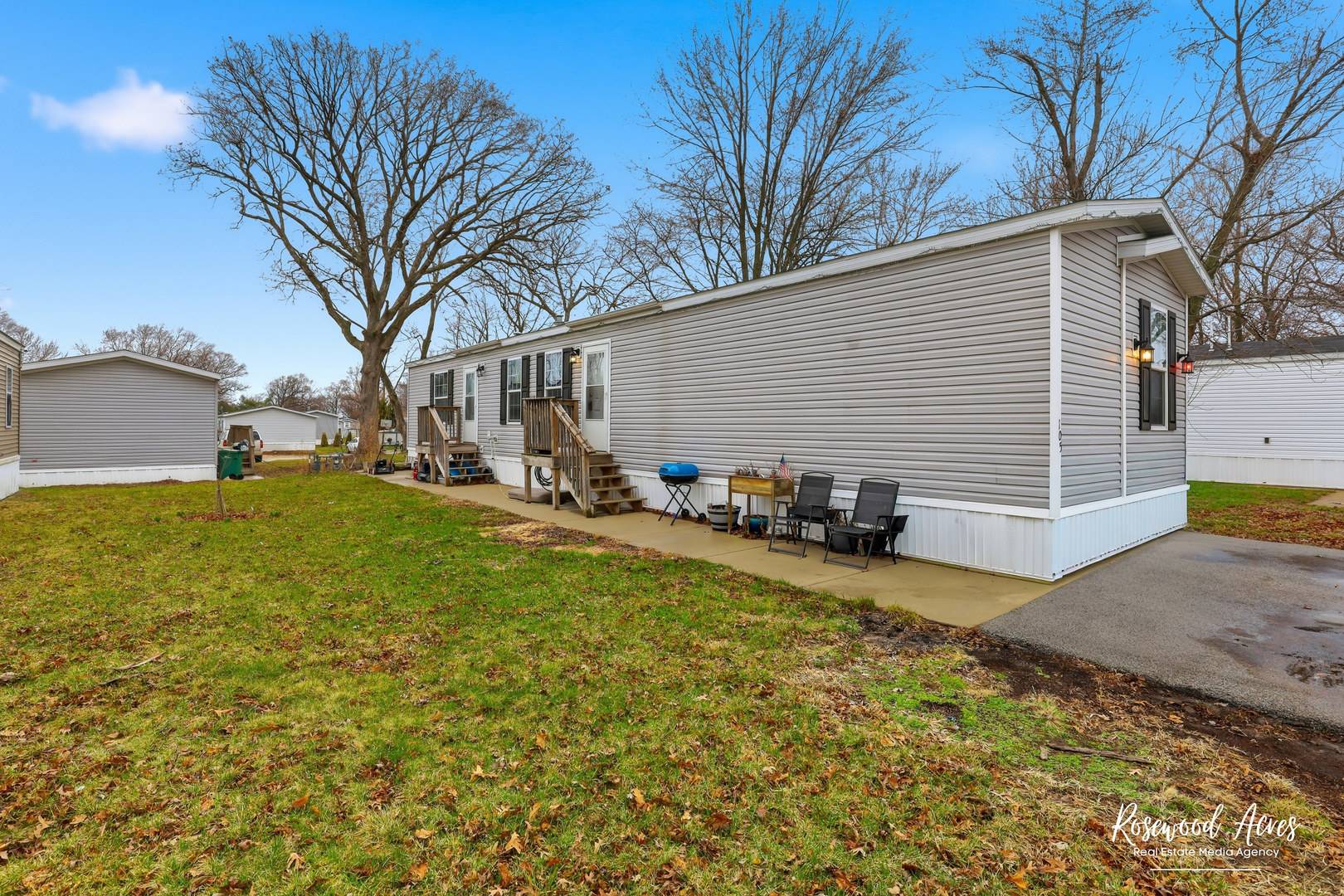 105 Lantern DR, Gardner, IL 60424