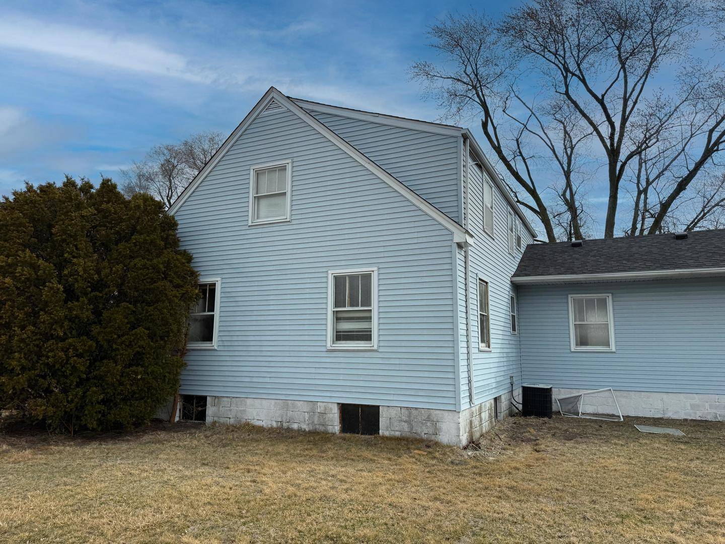 5690 W State Route 17, Kankakee, IL 60901