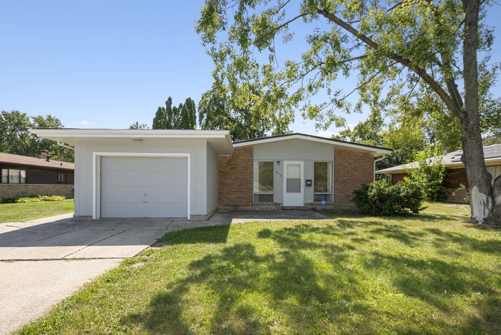 417 Lakewood BLVD, Park Forest, IL 60466