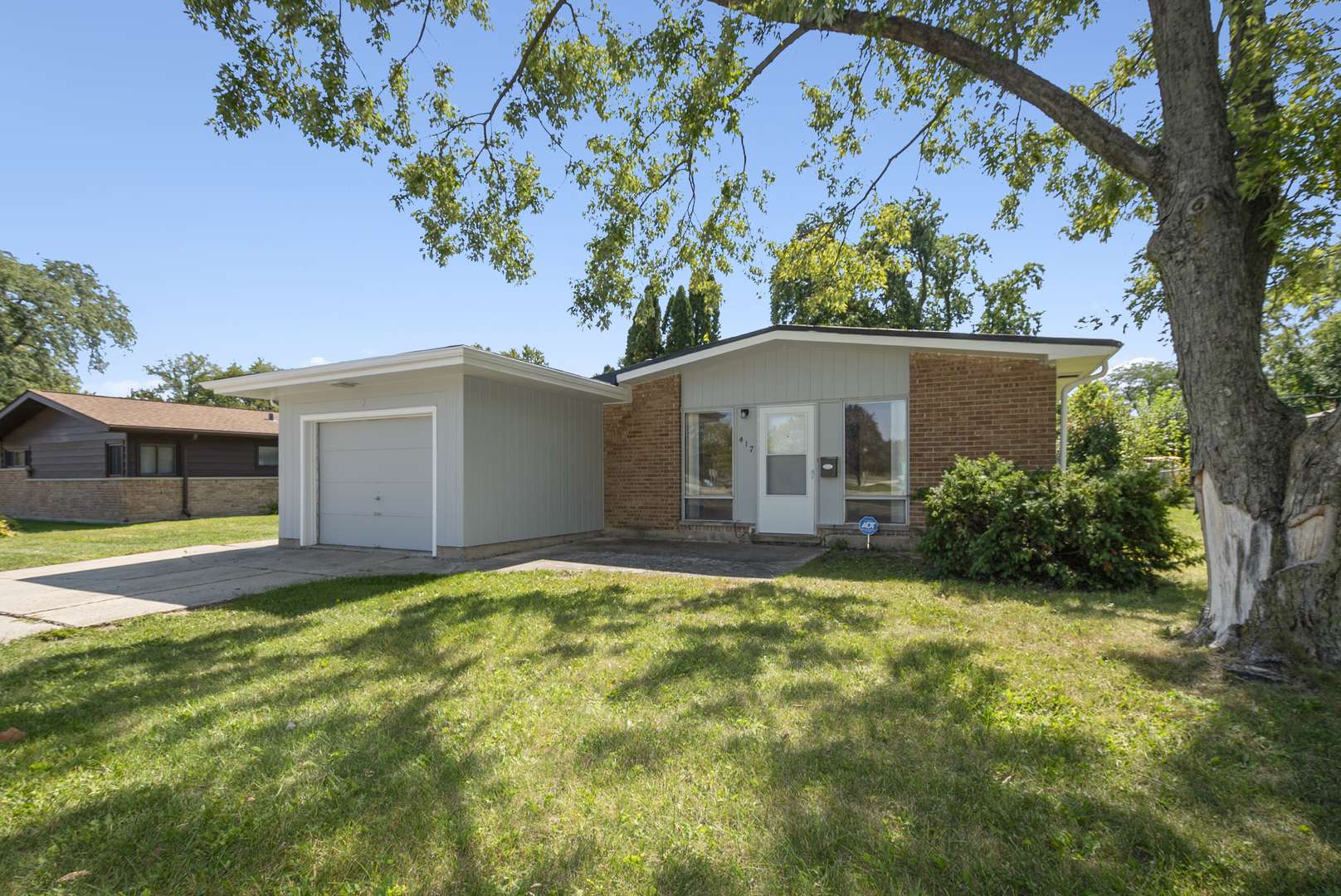 417 Lakewood BLVD, Park Forest, IL 60466