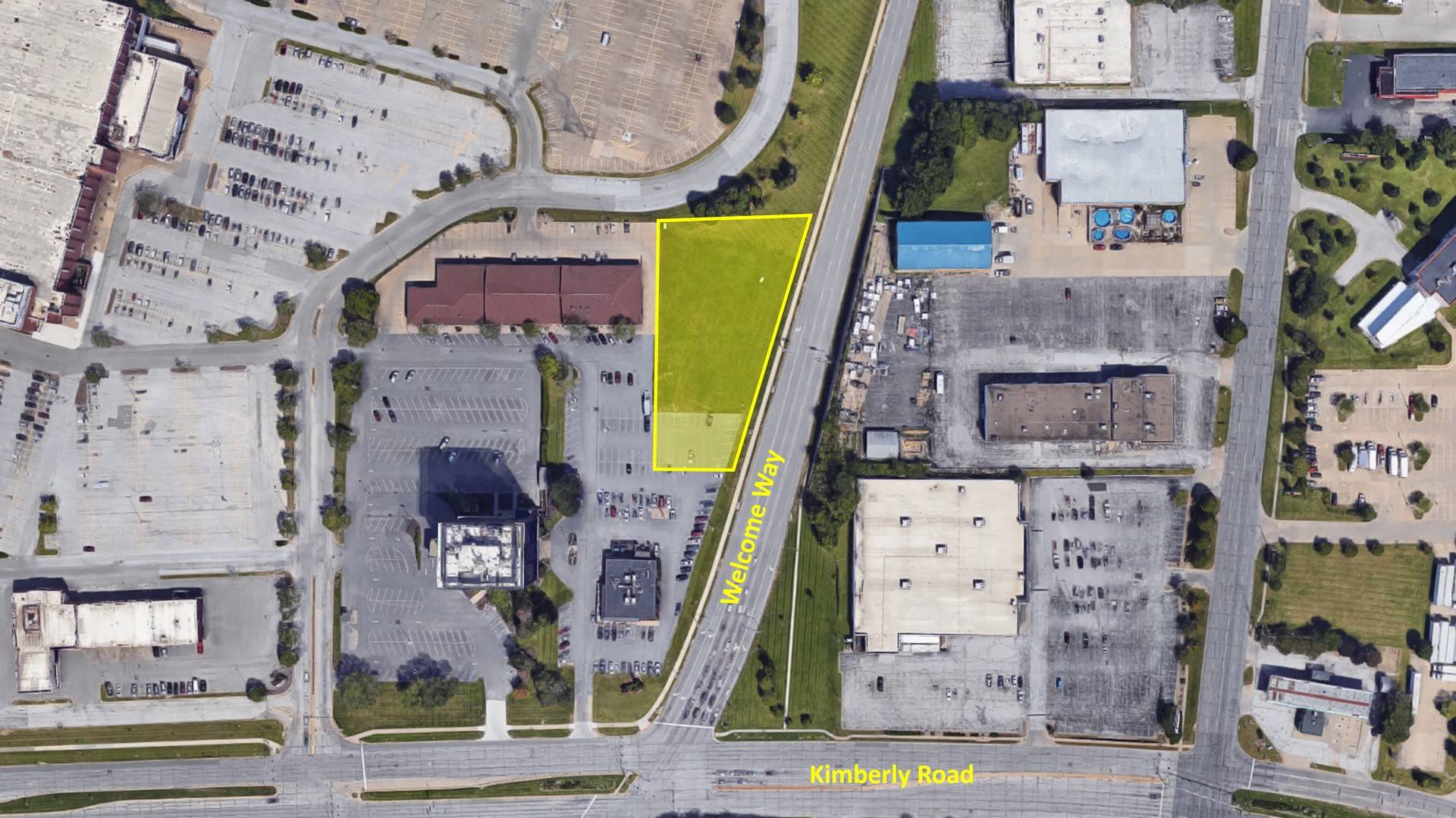 104 E Kimberly RD, Davenport, IA 52806