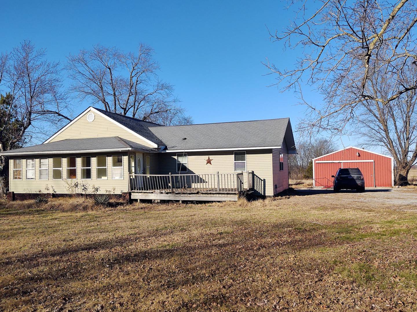 515 Thunderhawk RD, Ozark, IL 62972