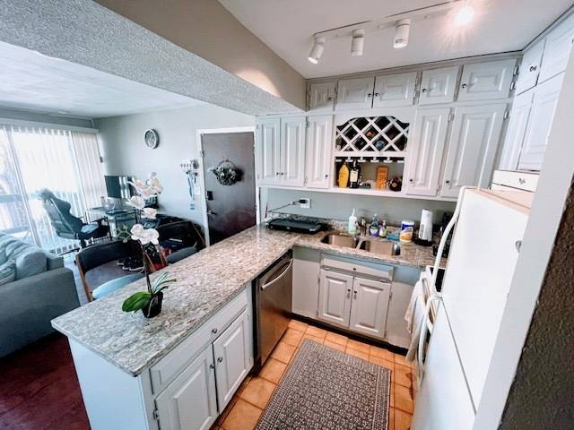 5543 E Lake DR #A, Lisle, IL 60532
