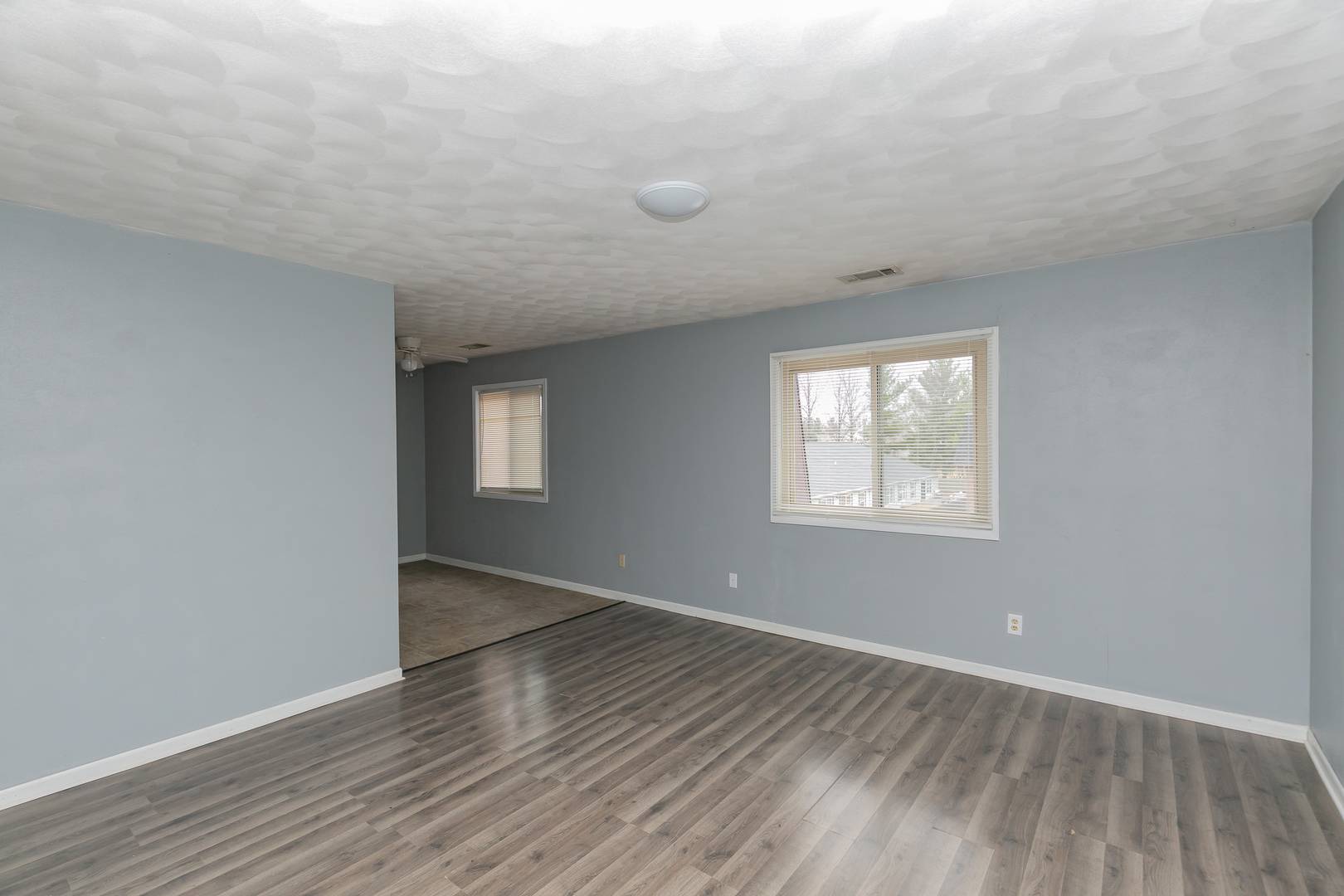 3430 Holiday CT #4, Bettendorf, IA 52722