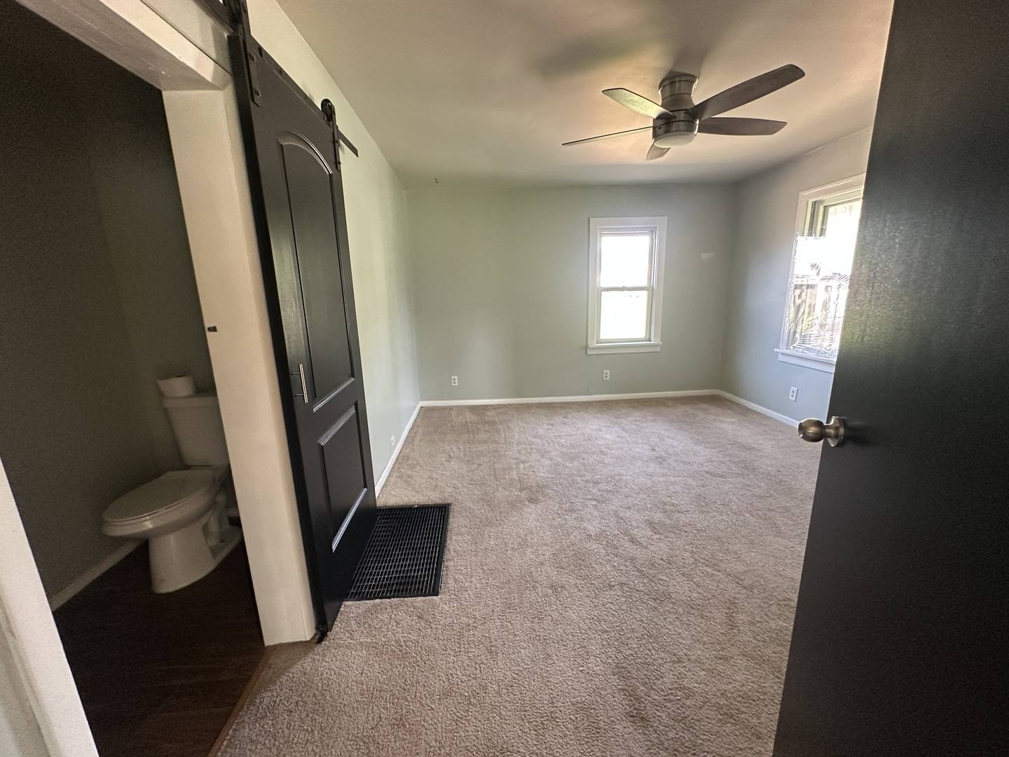 415 W Livingston RD, Streator, IL 61364