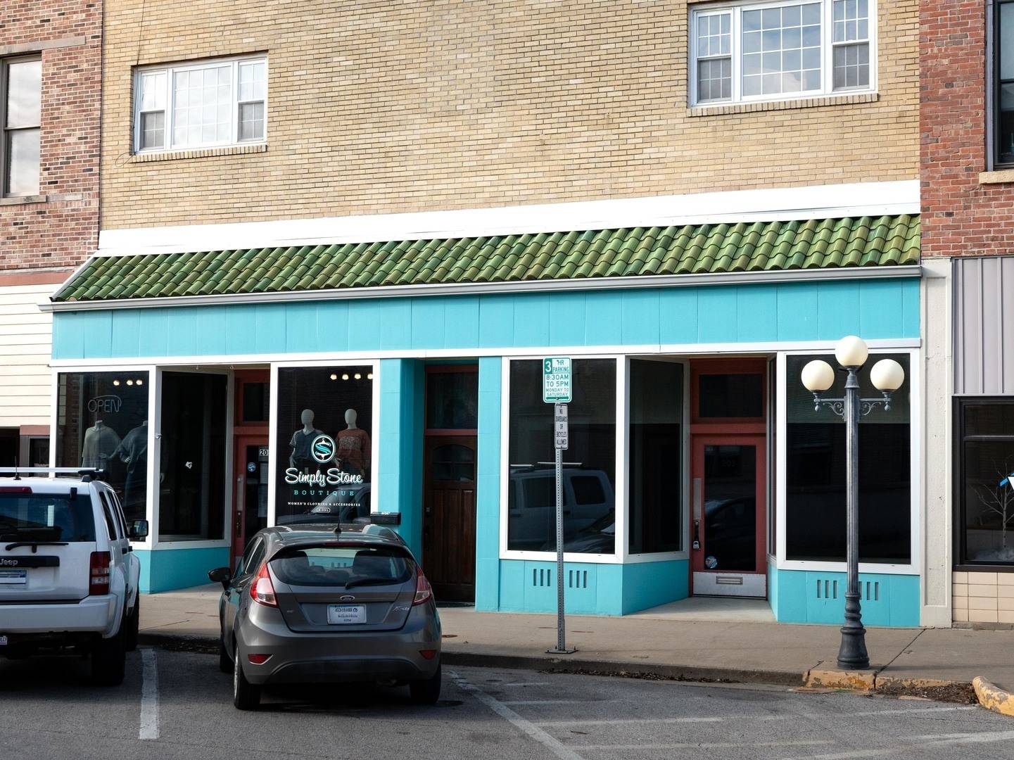 203 W Madison ST, Pontiac, IL 61764