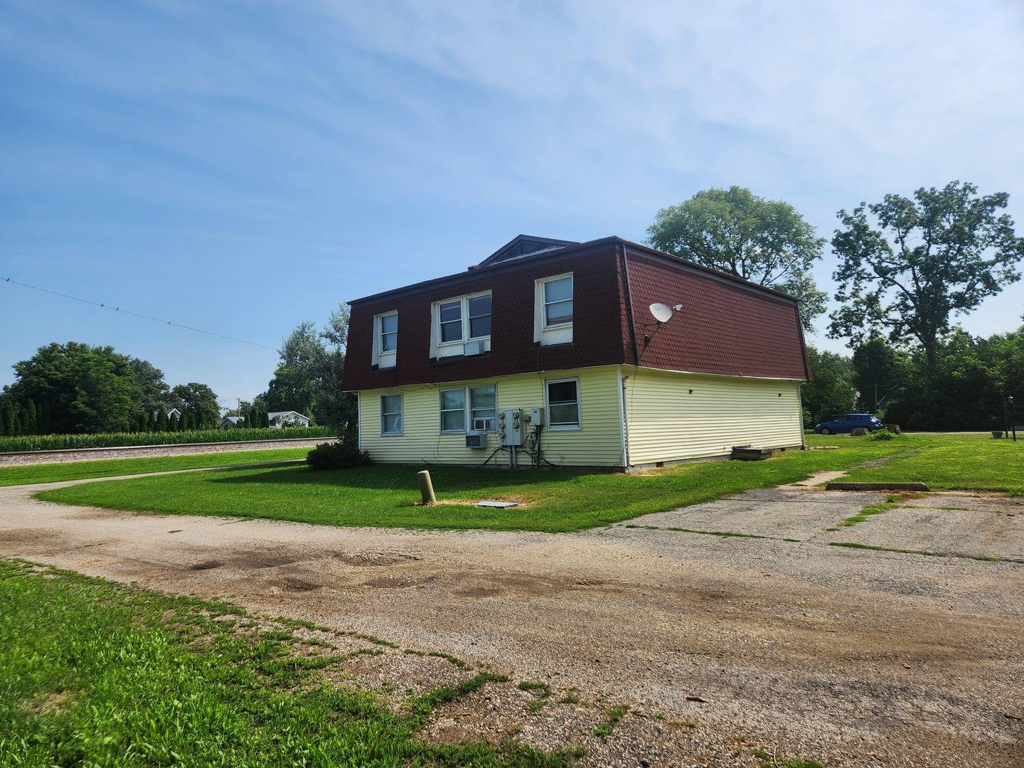 201-203 S Maple ST, Toluca, IL 61369