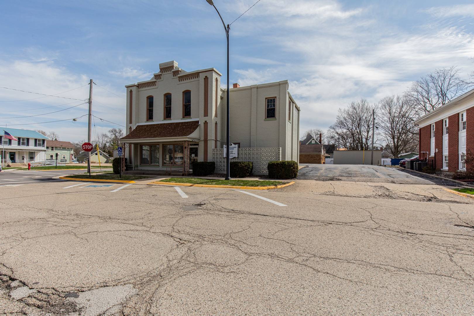 2 Park AVE W, Princeton, IL 61356