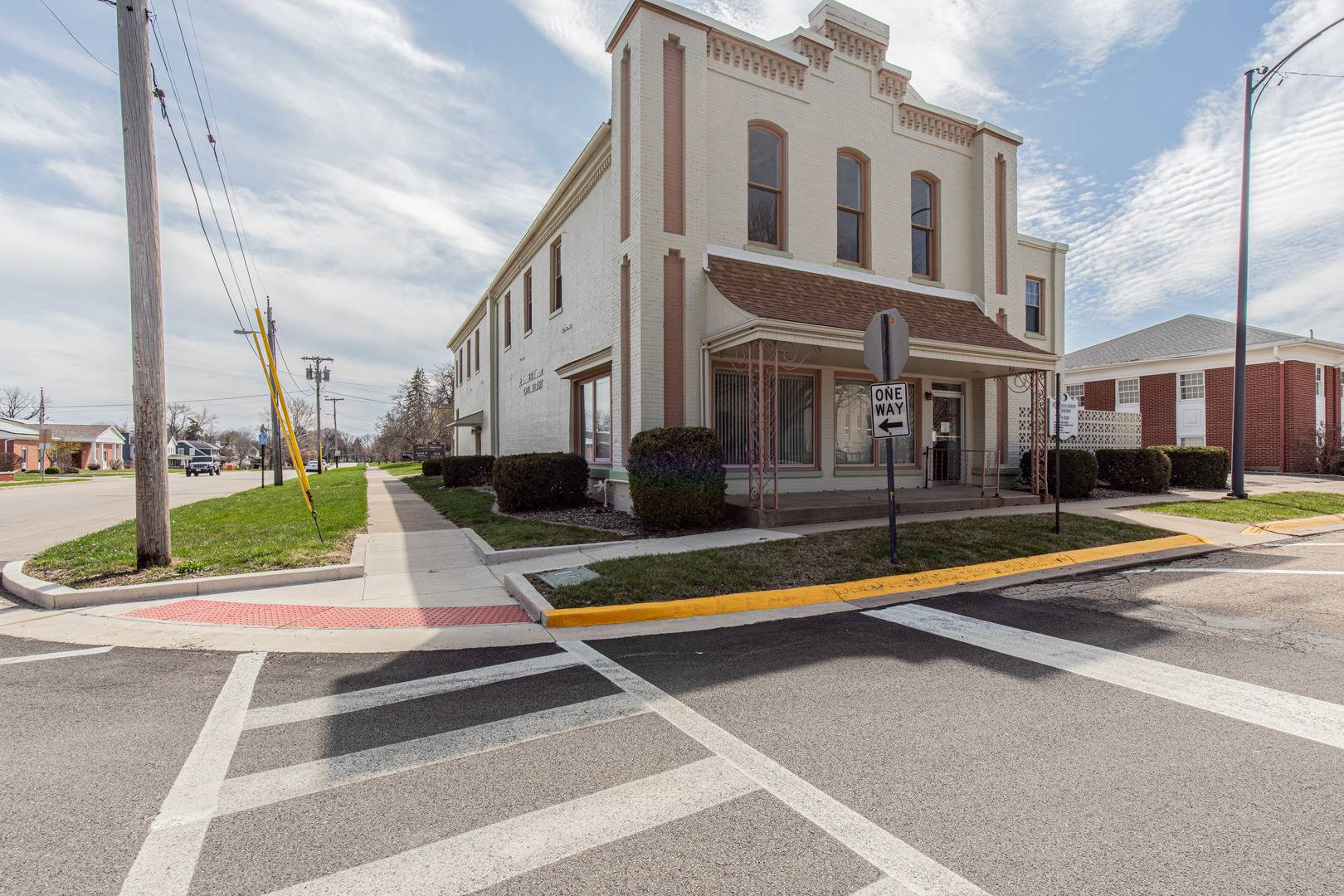 2 Park AVE W, Princeton, IL 61356