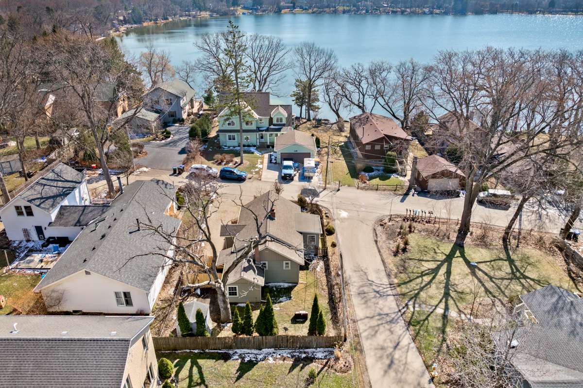 21770 W Lake AVE, Round Lake, IL 60073