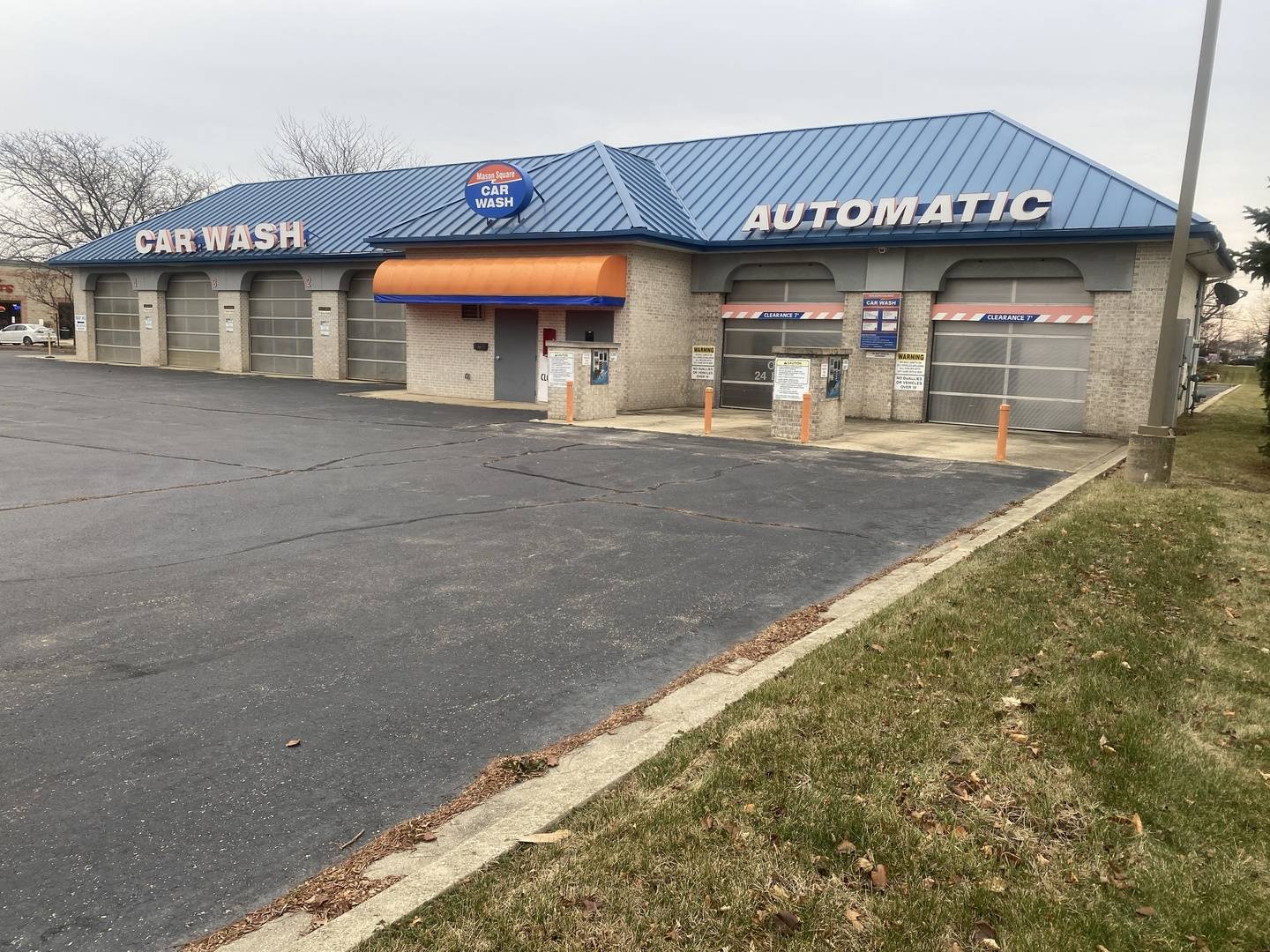 1250 DOUGLAS RD, Oswego, IL 60543