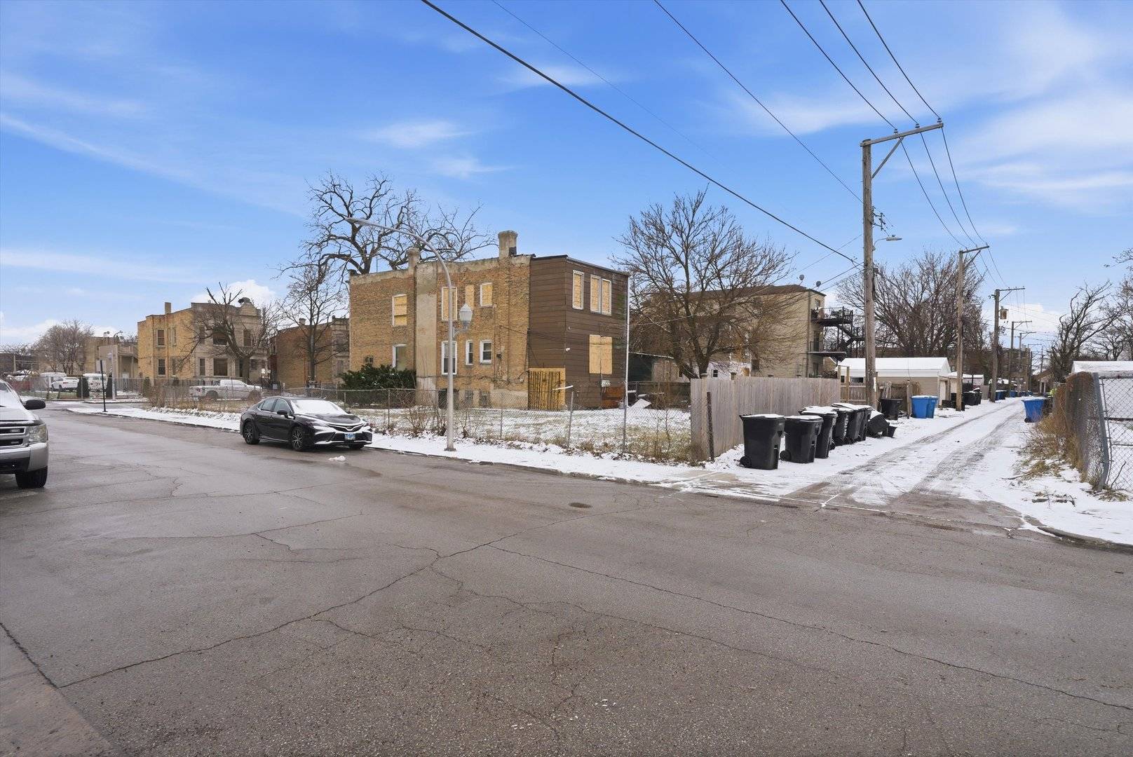 4300 W Gladys AVE, Chicago, IL 60624
