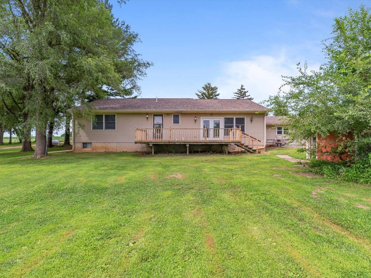 1610 Wisconsin ST, Leclaire, IA 52753