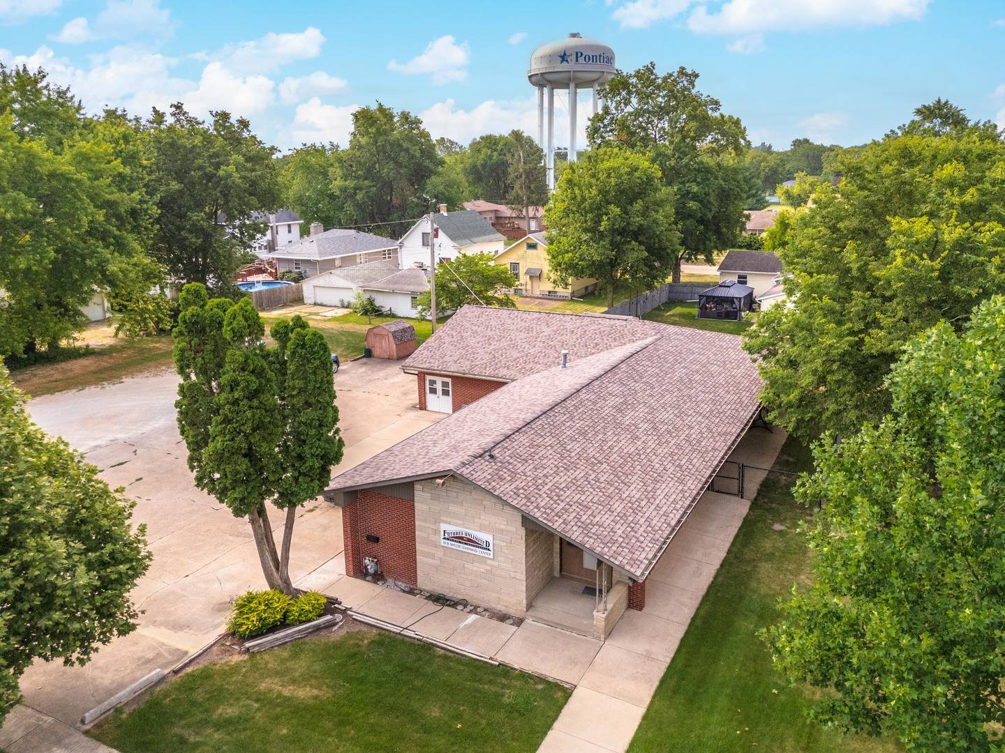 420 W Bennett ST, Pontiac, IL 61764