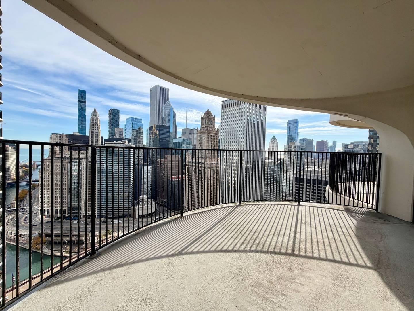 300 N STATE ST #3808, Chicago, IL 60654