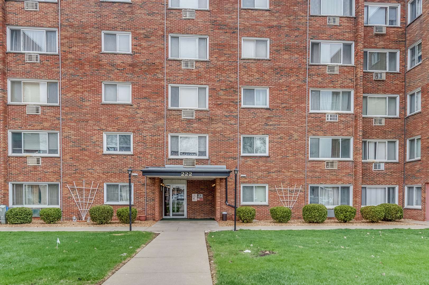 222 Madison ST #214, Joliet, IL 60435